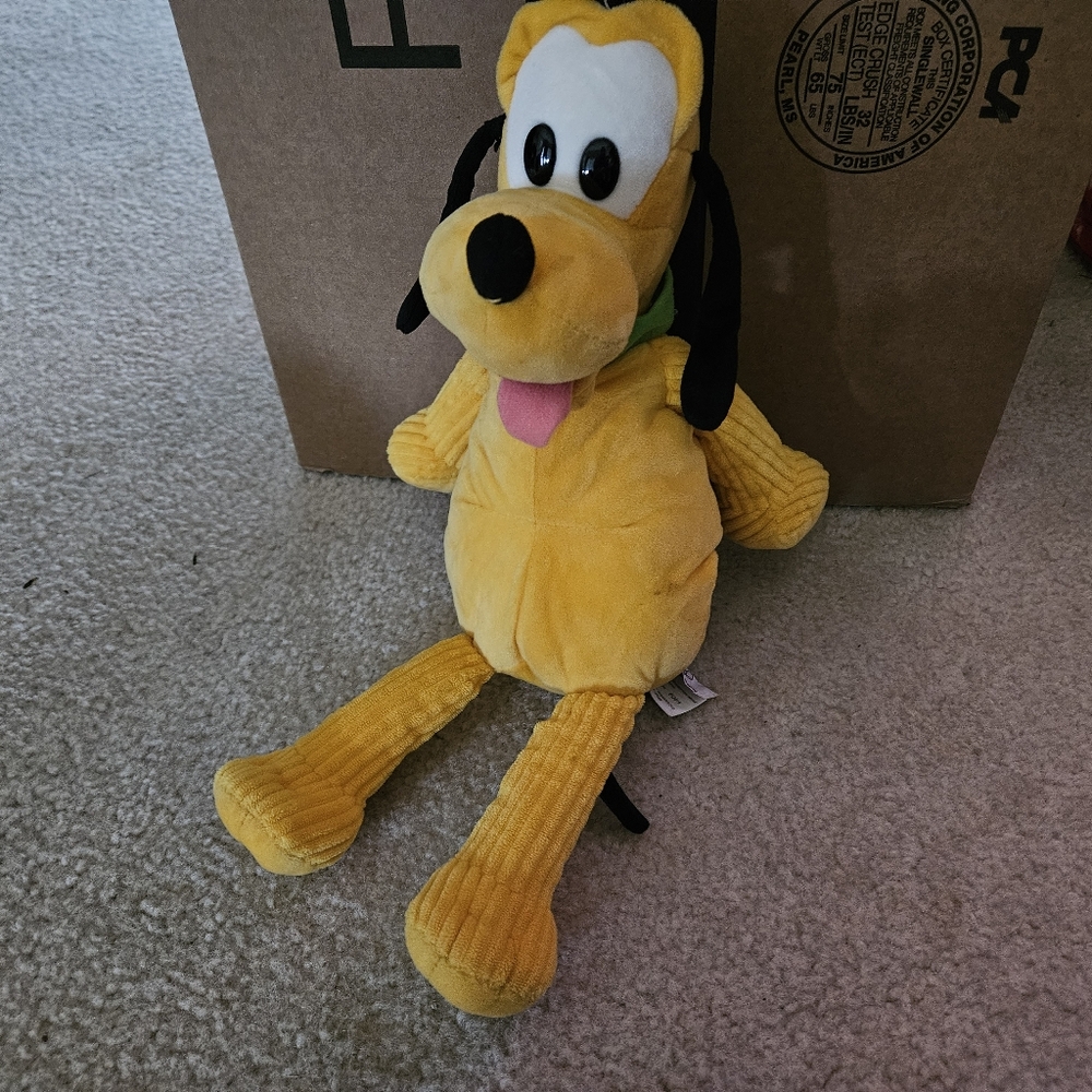 Scentsy Buddy - Pluto - Disney Stuffed Animal Toy Yellow Plush NO Scent Pack. 